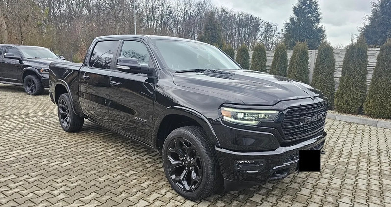 Dodge RAM cena 329000 przebieg: 64000, rok produkcji 2021 z Korfantów małe 704